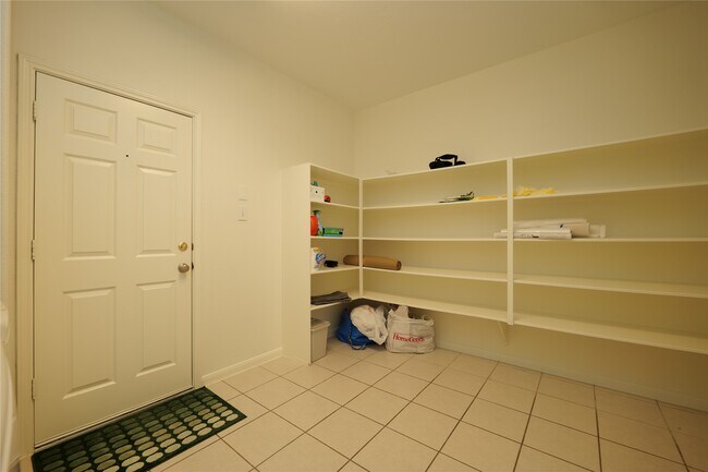Building Photo - 1203 Lavender Shade Ct