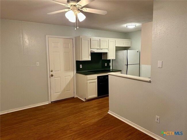Building Photo - 609 Martin Luther King Dr