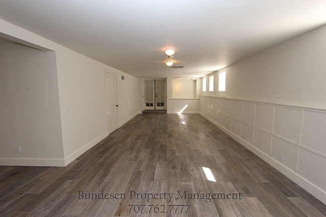 Building Photo - 19 Eighth Street