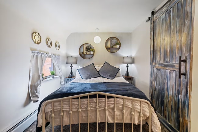 Building Photo - 311 Morewood Ave