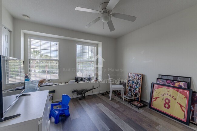 Building Photo - 5095 Dominica Dr