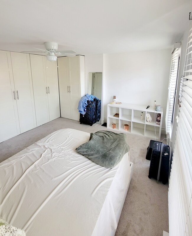 Master Bedroom - 3507 Gough St