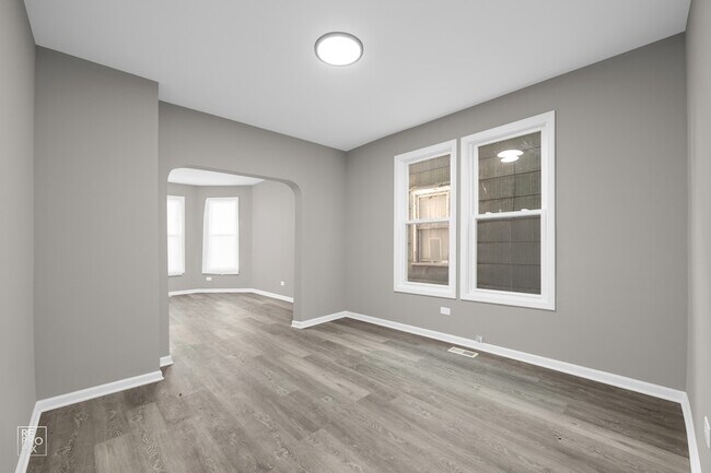 Building Photo - 7218 S Peoria St
