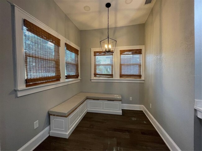 Building Photo - 1932 W Spruce St