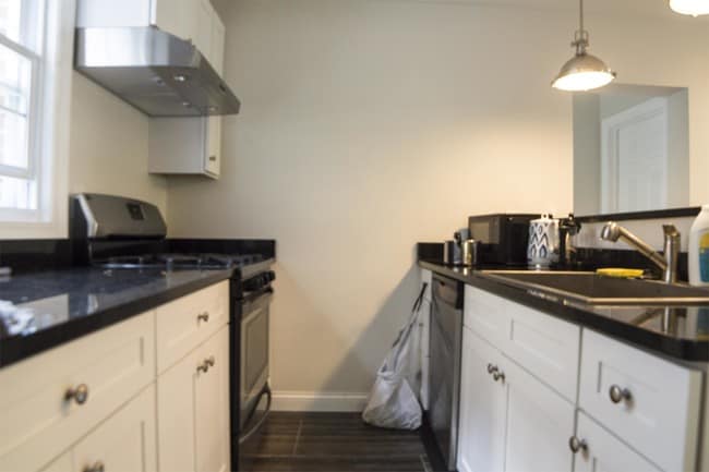 Building Photo - 1700 Packard St