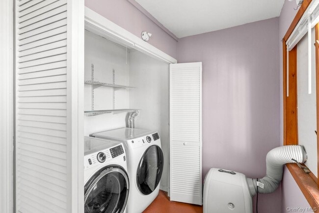 Building Photo - 105A Muncy Ave