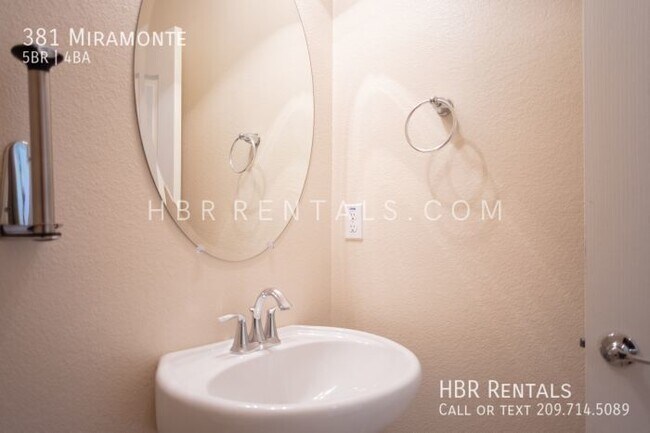 Building Photo - 381 Miramonte-