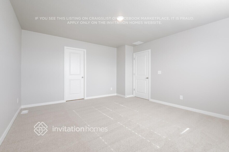 Building Photo - 2141 Christina St