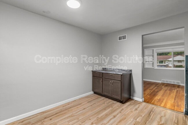 Building Photo - 4232 Smithfield Pl