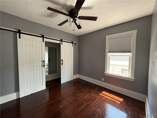 Building Photo - 1642 Taylor Ave