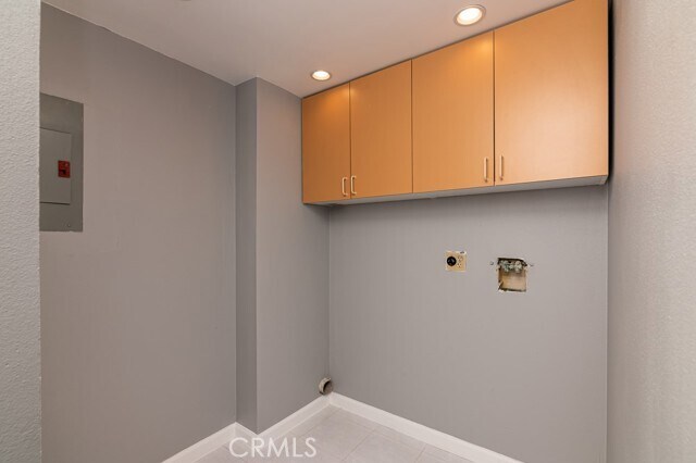 Building Photo - 343 Pioneer Dr