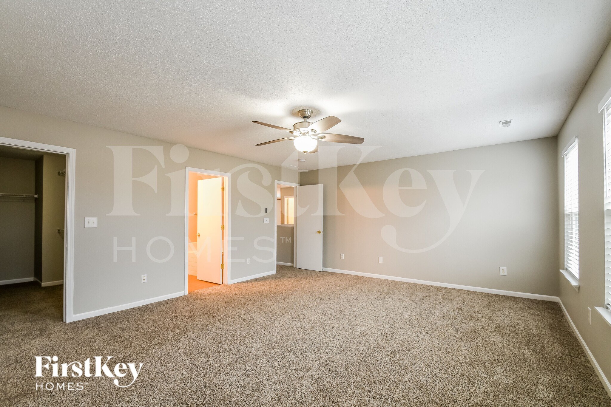 Building Photo - 19127 Fox Chase Dr