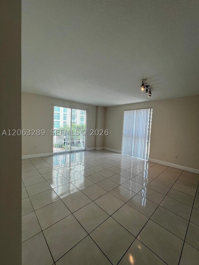 Building Photo - 7275 SW 90th St