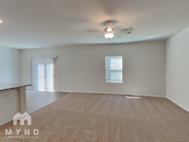 Building Photo - 415 Ivy Bank Dr