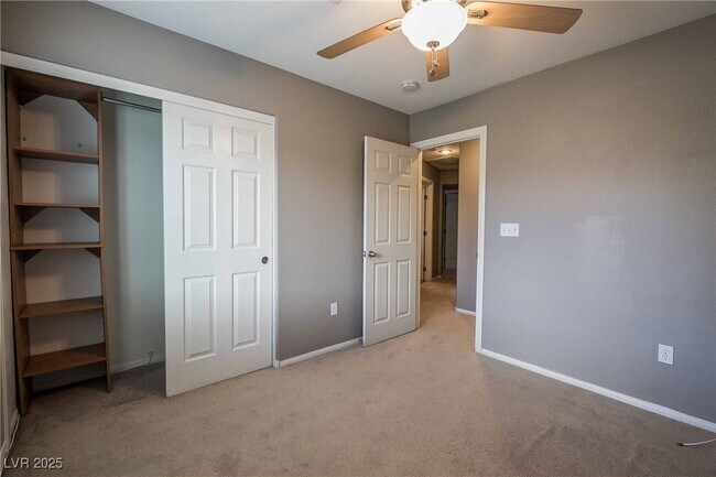 Building Photo - 10633 W Double Spring Ct