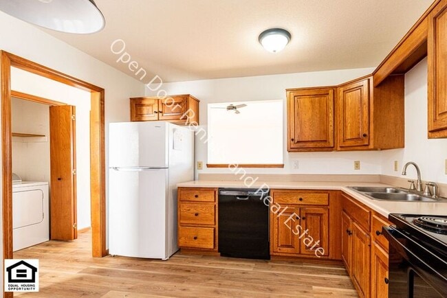 Building Photo - 1514 Fieldstone Dr