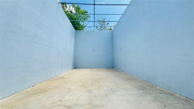 Building Photo - 7145 E Bank Dr