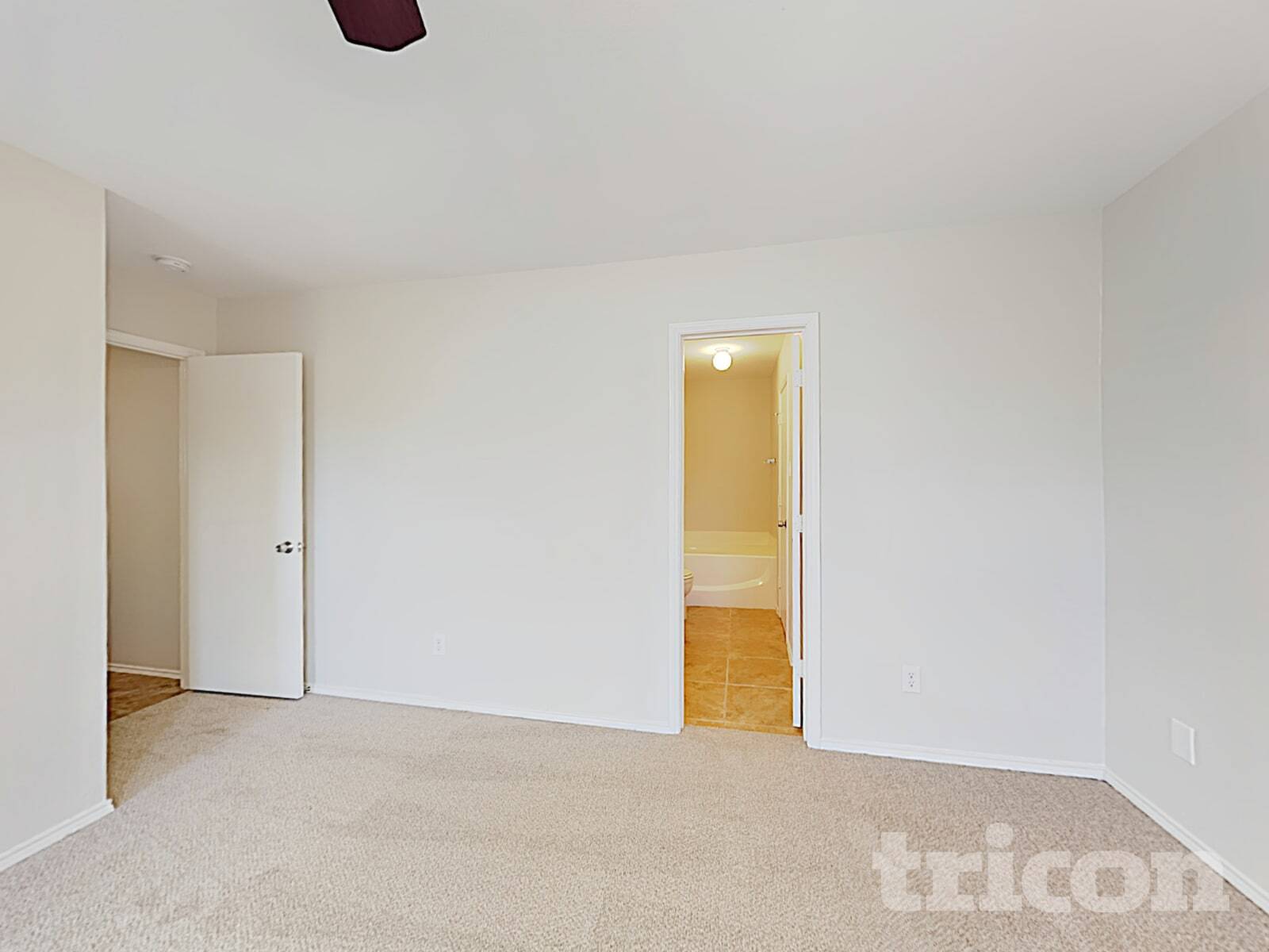 Building Photo - 413 Rustic Grove Ln