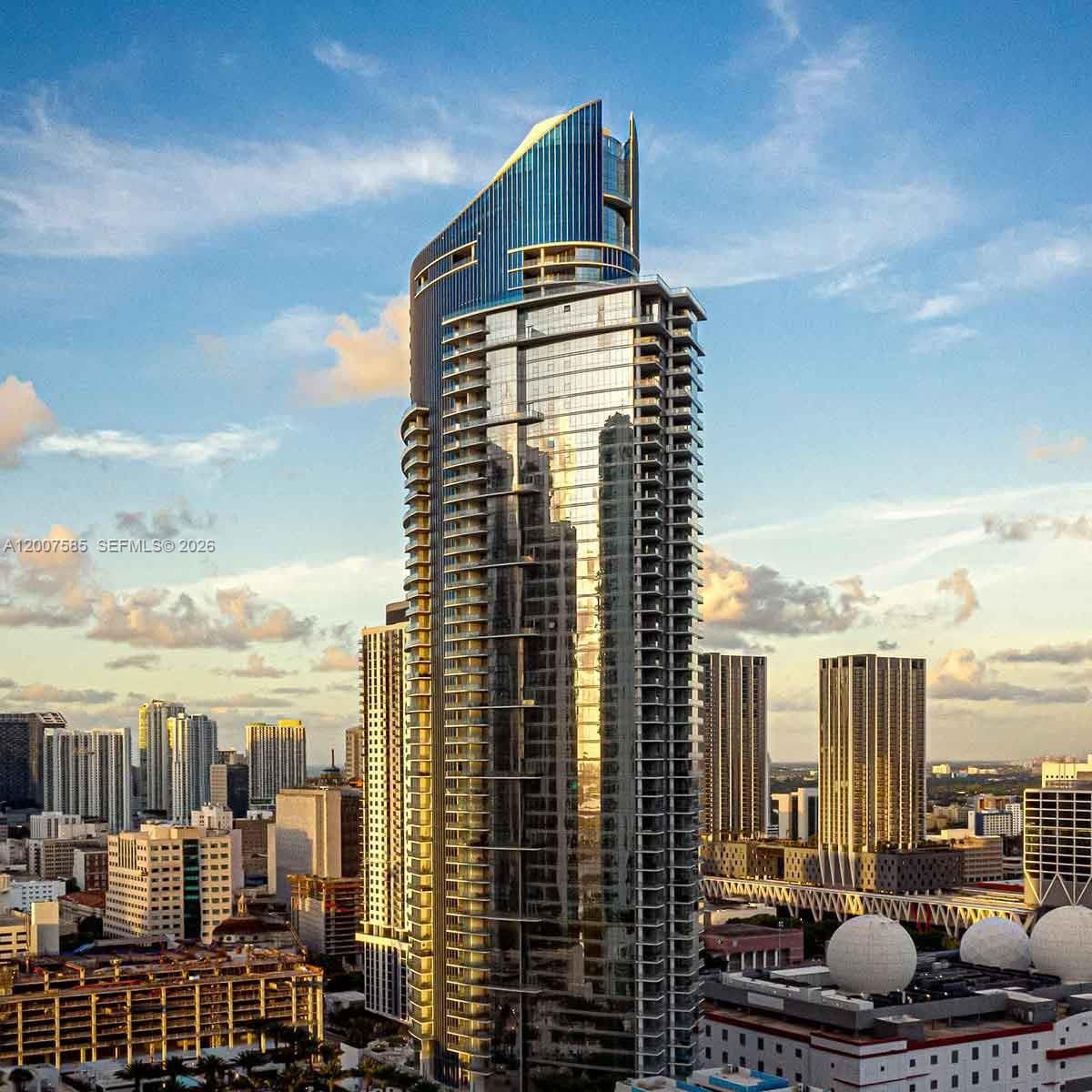 Building Photo - 851 NE 1st Ave