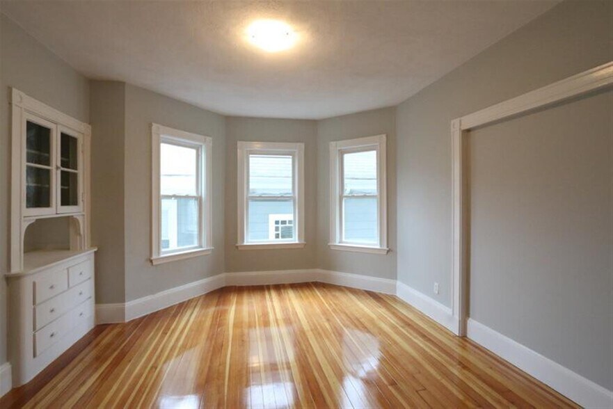 Building Photo - 21 Granite St