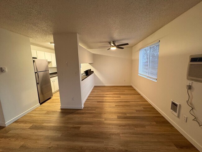 Building Photo - DESIRABLE MILLWOOD NEIGHBORHOOD ON TREE LINED STREET