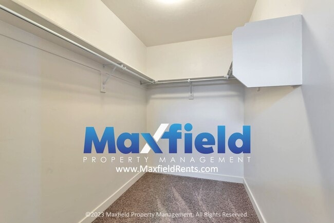 Building Photo - Pet Friendly - Draper Townhome 3 BD 3 BA 2...