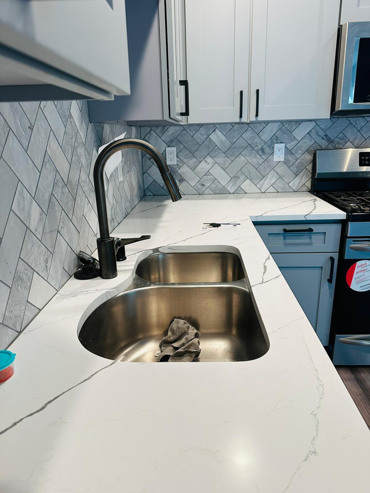 Building Photo - 2715 Maple St