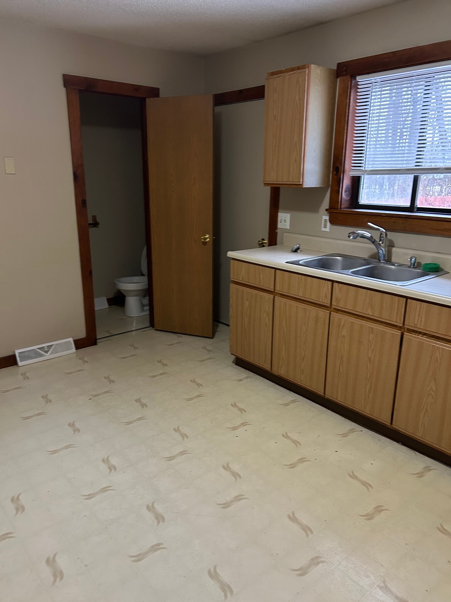 Building Photo - 1189 Goode Rd