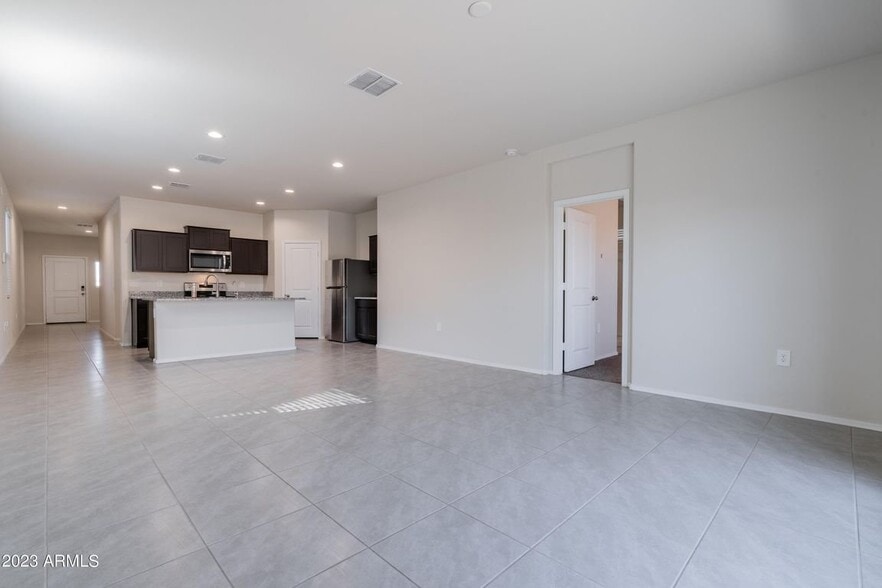 Building Photo - 5206 Gummite Dr