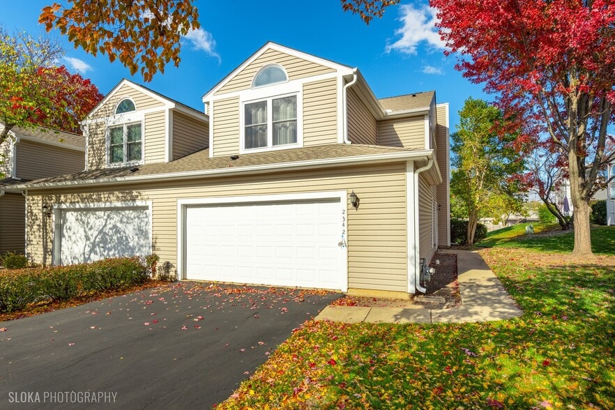 Building Photo - 2342 Hamilton Pl