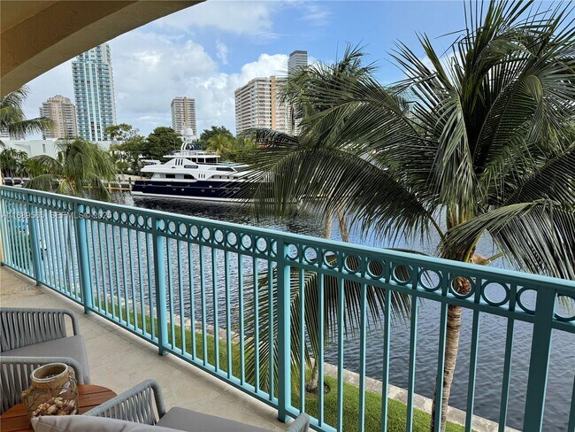 Building Photo - 201 Golden Isles Dr