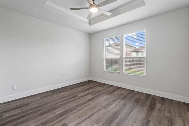 Building Photo - 175 Eves Necklace Dr.