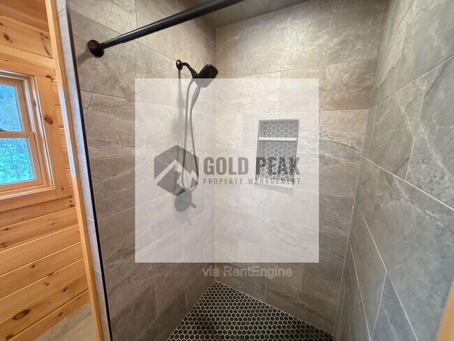 Building Photo - 33181 Wenatchi Trail