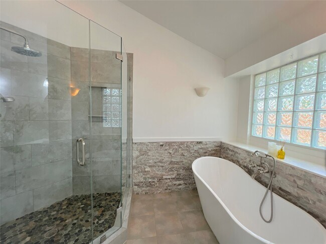 Building Photo - 22206 Silver Morning Ct