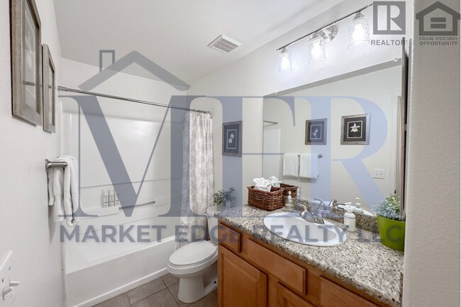 Building Photo - 2Bed/2Bath Furnished Condo at Chandler Blvd/40th St! Ready for Immediate Move-In!