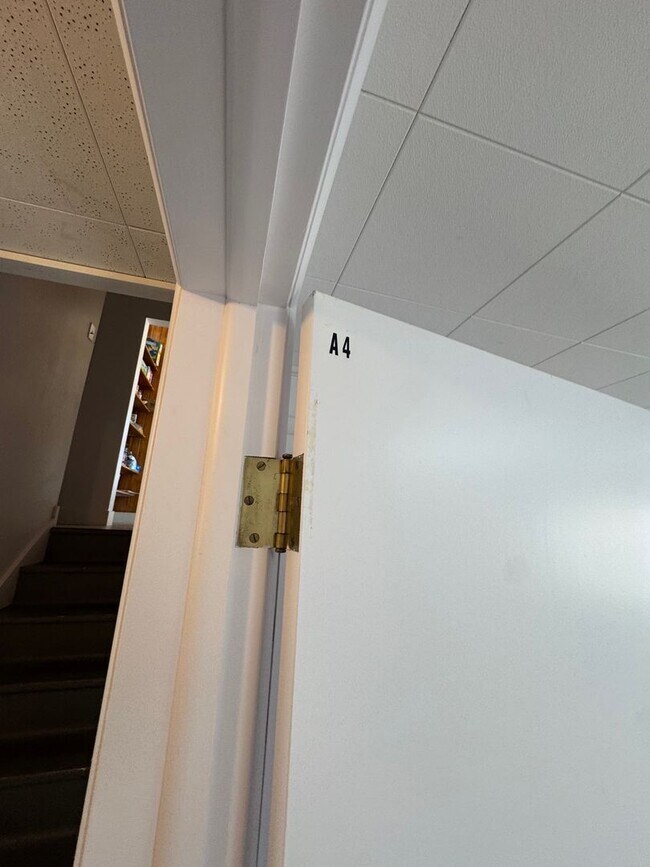 Building Photo - Student Housing: Private Bedroom