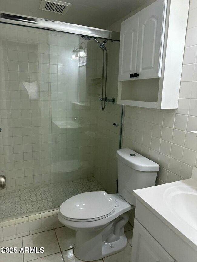 Building Photo - 4701 N 68th St