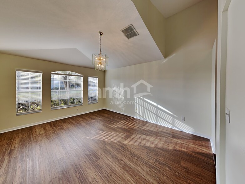 Building Photo - 3348 Clover Blossom Cir