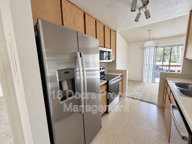 Building Photo - 4090 Rosenda Ct