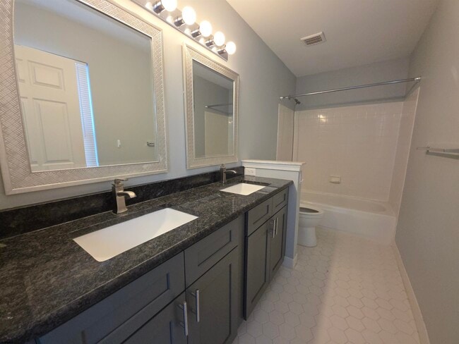 Building Photo - 2 Anchorage Ct