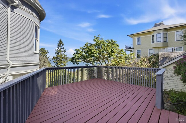 Building Photo - 172 Bella Vista Ave