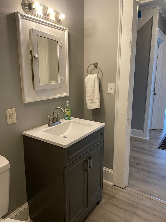 Building Photo - 3 BED, 1 BATH HOME IN ASHEBORO