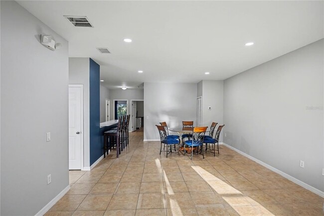 Building Photo - 3158 Sun Lake Ct