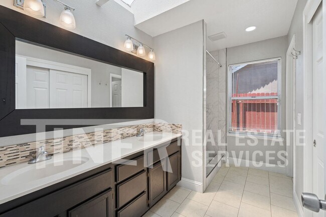 Building Photo - 7661 Copper Cove Pl