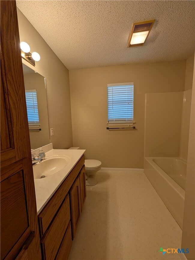 Building Photo - 1666 Lantana Cir