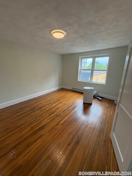 Building Photo - 402 Highland Ave