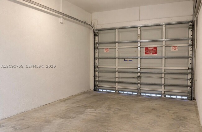Building Photo - 5921 SW 162nd Ct