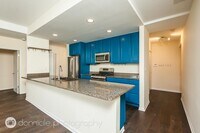 Building Photo - 2 bedroom in Chicago IL 60618