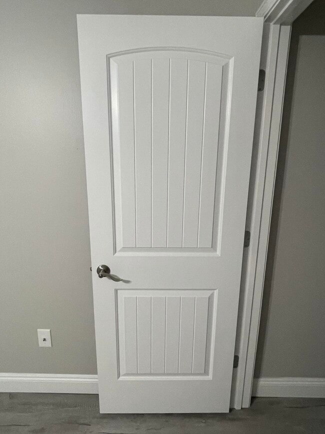 Building Photo - 162 Meadowbrook Ct