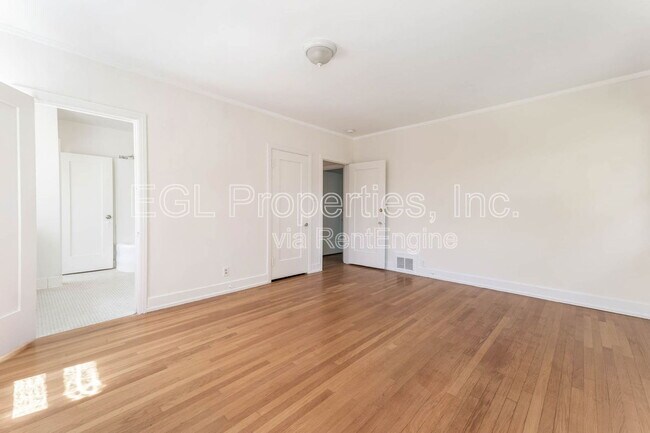 Building Photo - 1612 N Genesee Ave